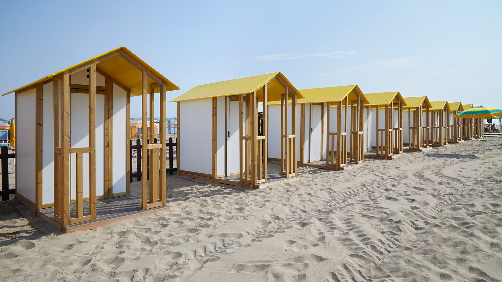 cabine_spiaggia_legno